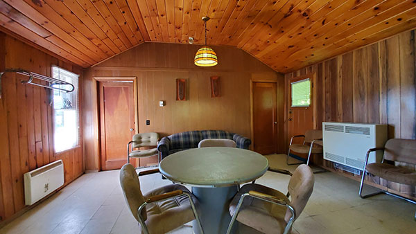 Key Marine Resort rustic cabins with kitchenettes and firepits.